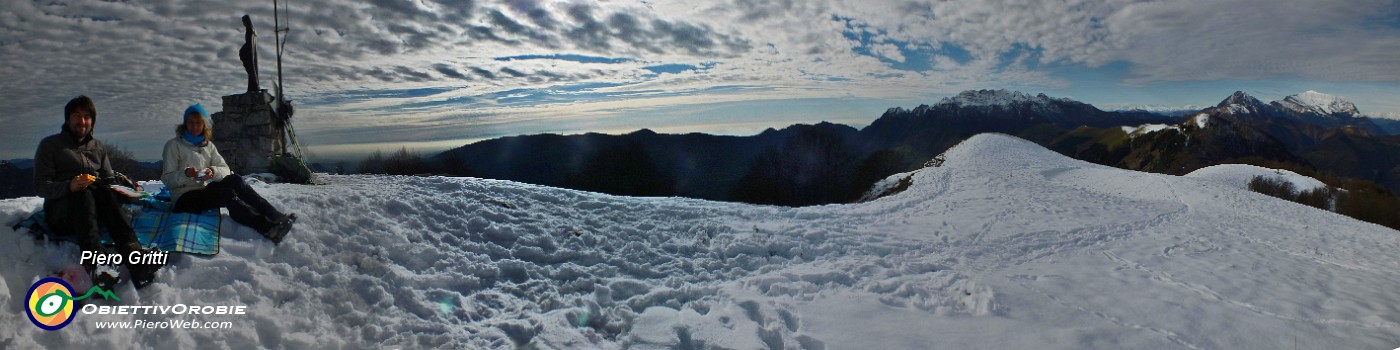 47 Vista panoramica in vetta allo Zuc di Valbona.jpg